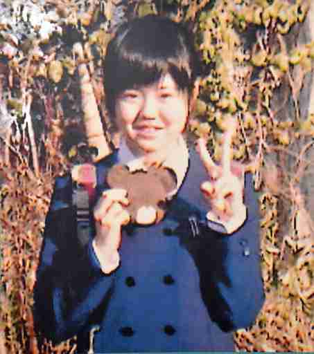 14年に死亡の八戸北高生、母が名前公表 - 東奥日報社