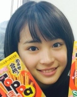 広瀬アリス、ショートヘアの妹・すずと2ショットで「すずちゃんイケメン」「姉妹逆転感」の声