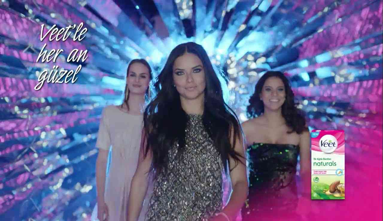 Adriana Lima - Veet Soğuk Ağda Bantları Reklamı - YouTube