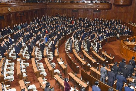 ＜TPP＞衆院を通過  承認案と関連法案、本会議で可決　