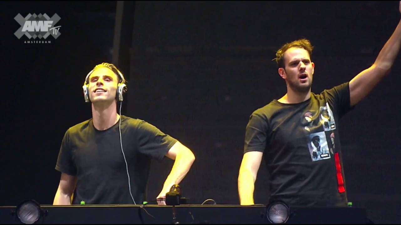 PPAP(W&W Remix)Live @ AMF2016 - YouTube