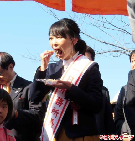 谷村美月に「明美ちゃん！」堺に凱旋たこ焼きパクッ （日刊スポーツ） - Yahoo!ニュース