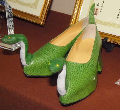 栗原類、個性的な“へびシューズ”デザイン「僕の夢」 完成品に大満足