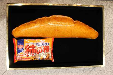 いろんなコラボ商品を貼ろう