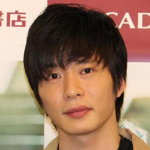 田中圭、歩行中トラックと接触し全治10日