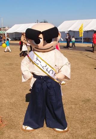 ローカルキャラクターを貼ろう