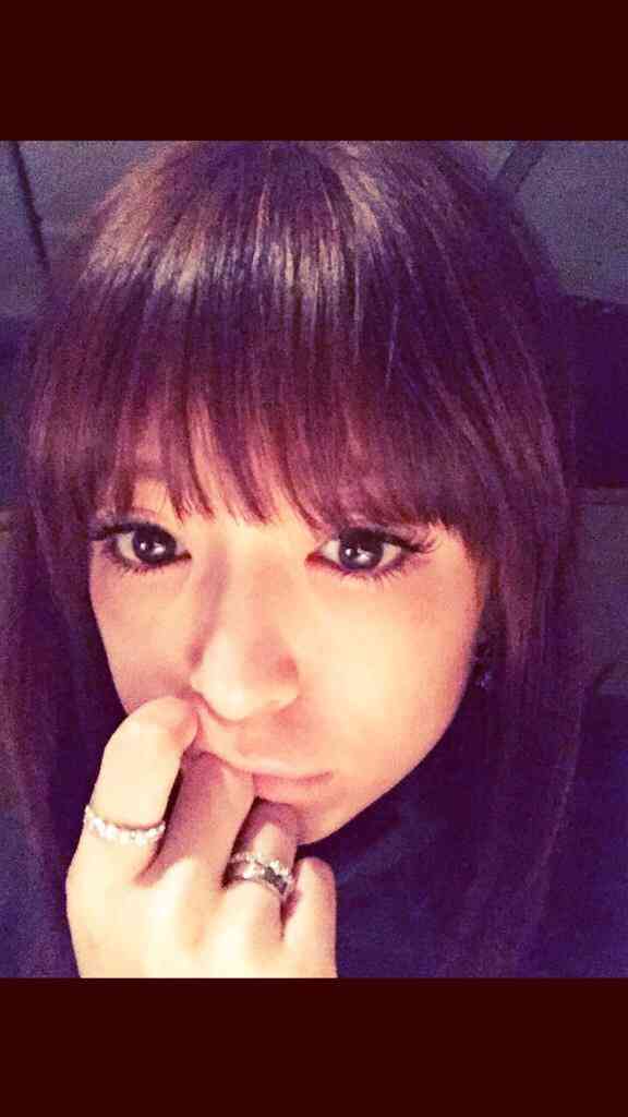 浜崎あゆみ、太ももあらわなビーチコーデ「可愛いのにセクシー」と絶賛の声