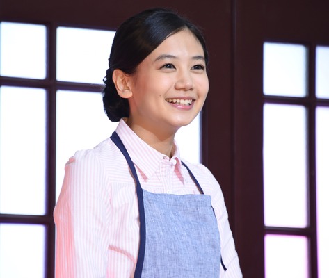 清水富美加…初のフォトエッセー発売「ぼーっとしてたり、すましたり、ブサイクだったりしてます」