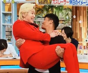 お姫様抱っこの画像を貼るトピ❤️