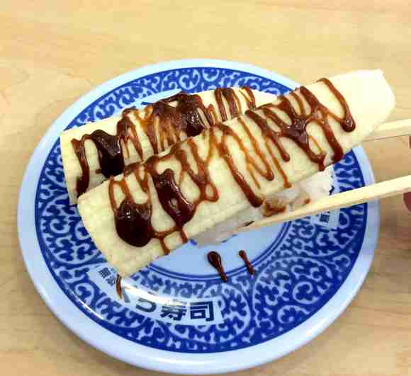 本日5月29日発売！ くら寿司の「キャラメル・バナナ寿司」を食べてみた / 一口食べて「これ考えた人は天才だッ」と思った | ロケットニュース24