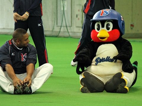 野球選手と球団マスコットの画像を貼っていくトピ