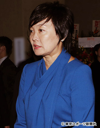 危ない交友に官邸ヒヤヒヤ　アッキーこと安倍昭恵首相夫人にお目付け役必要？