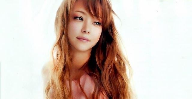 安室奈美恵、新曲クリスマスソング解禁 セブンイレブン限定で入手可能