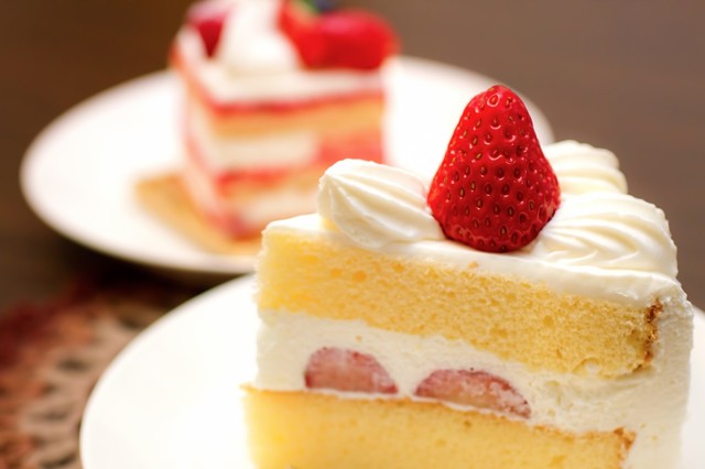 「ケーキの注文は指差しでしないで」ツイートで議論　「フォントが細くて読めない！」「タバコみたいに番号をつければ解決」 | ニコニコニュース