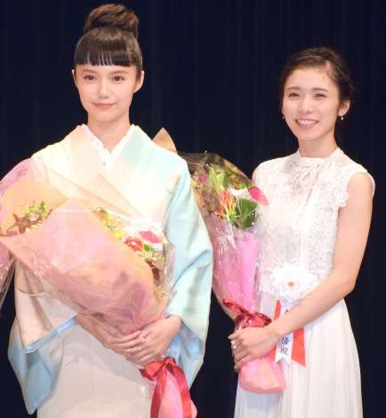 宮崎あおい＆松岡茉優、同じ事務所なのに13年目で初対面