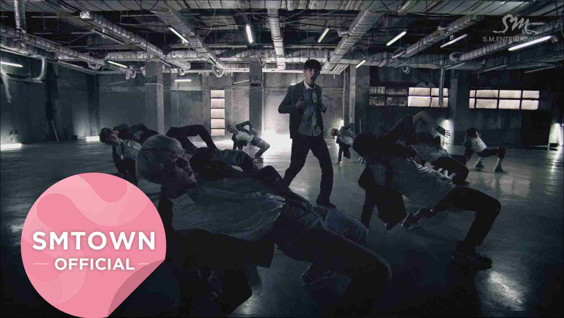 EXO_으르렁 (Growl)_Music Video (Korean ver.) - YouTube
