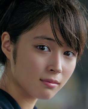 広瀬アリス、ショートヘアの妹・すずと2ショットで「すずちゃんイケメン」「姉妹逆転感」の声