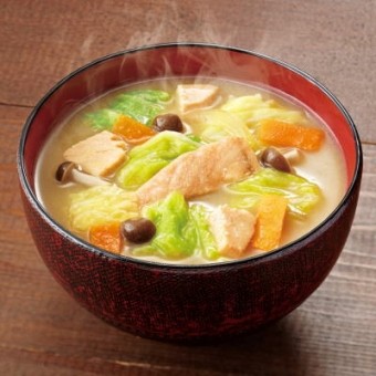 具沢山な汁物が好きな人〜!