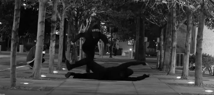 どう見ても運動音痴の忍者達!街を徘徊する彼らの目的に称賛の声が集まる!