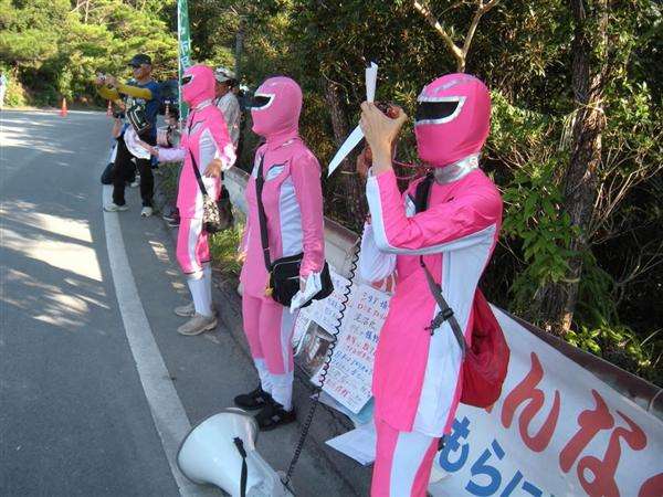 【沖縄反基地闘争ルポ】通行妨害、農地荒らし…反対派の不法行為に地元住民は怒り心頭だった　「農民イジメはもうやめて！」（1/5ページ） - 産経ニュース