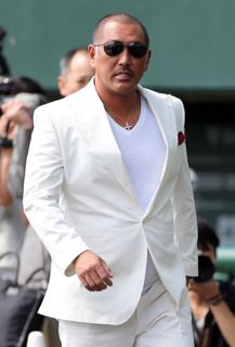 浜崎あゆみ、泡風呂入浴ショットにコメント殺到
