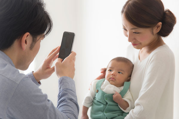 SNSに子どもの顔を載せたくない20代は少数派　世代差が浮き彫りに