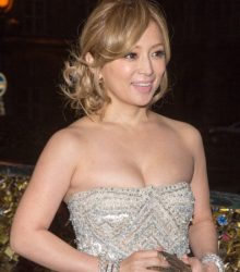 1位は書道五段の浜崎あゆみ！ 字がうまくて意外な芸能人ランキング