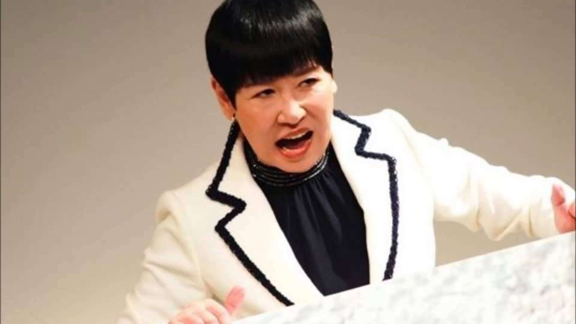 「ユーキャン新語・流行語大賞」の一つに選ばれた「日本死ね」の撤回を求める署名活動が開始される