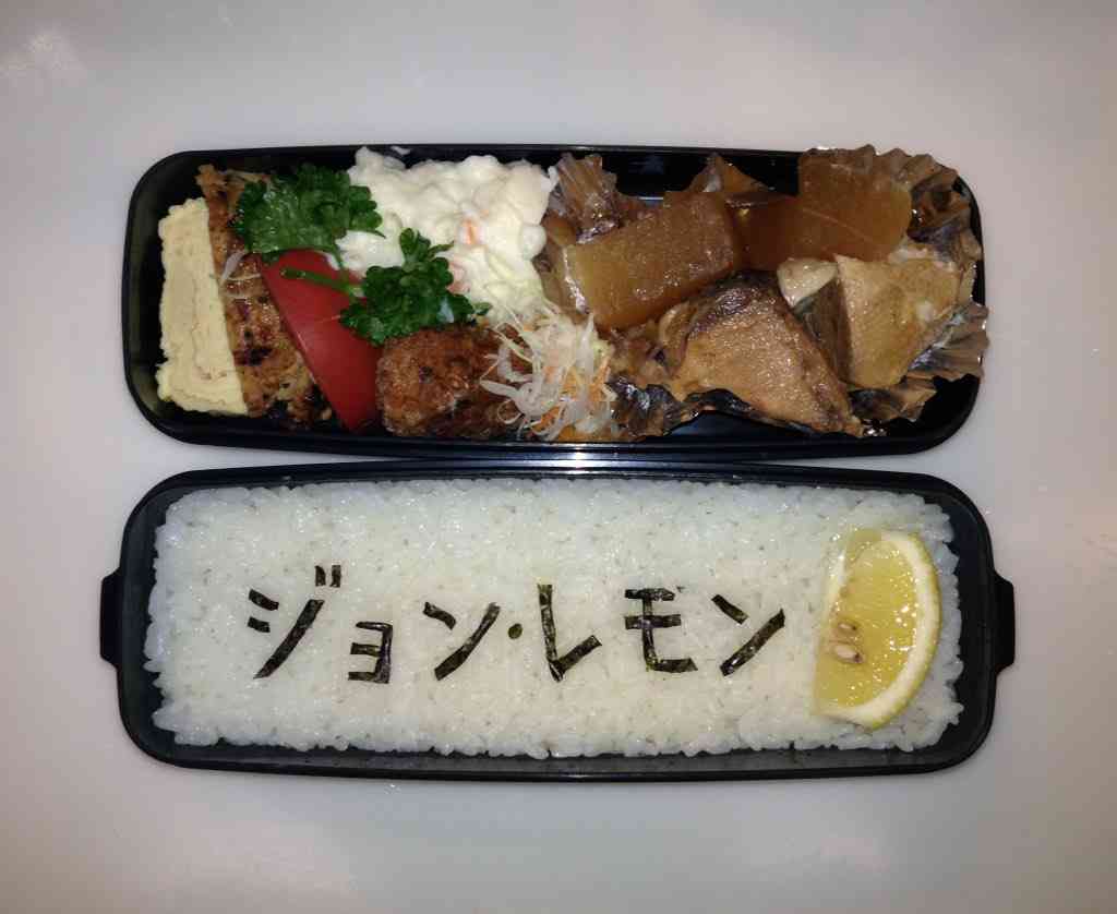キャラ弁はもう古い？海苔でご飯に文字を書く「海苔文字弁当」が話題沸騰中 