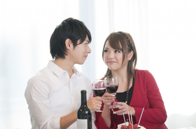 また相手ちがうし!!　「男好き！」と友人に思う瞬間・6つ｜「マイナビウーマン」