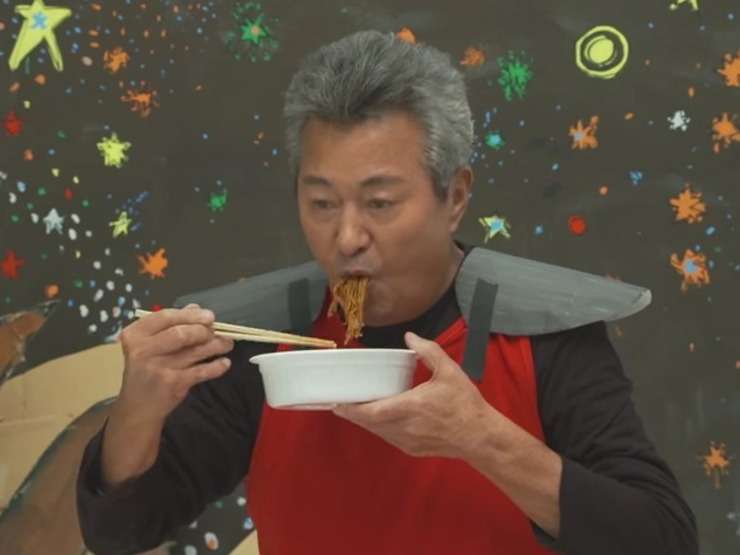 いろんなコラボ商品を貼ろう