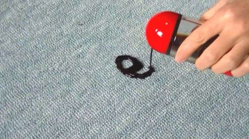 【豆知識】じゅうたんにこぼしてしまった醬油やソースをキレイに掃除する方法 | Pouch［ポーチ］