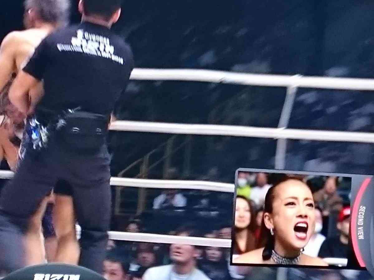 【RIZIN】才賀紀左衛門が初V　号泣の妻・あびる優に「最高にええ女」
