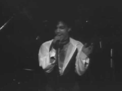 Prince - Do Me, Baby  - 01/30/82 - Capitol Theatre (OFFICIAL) - YouTube