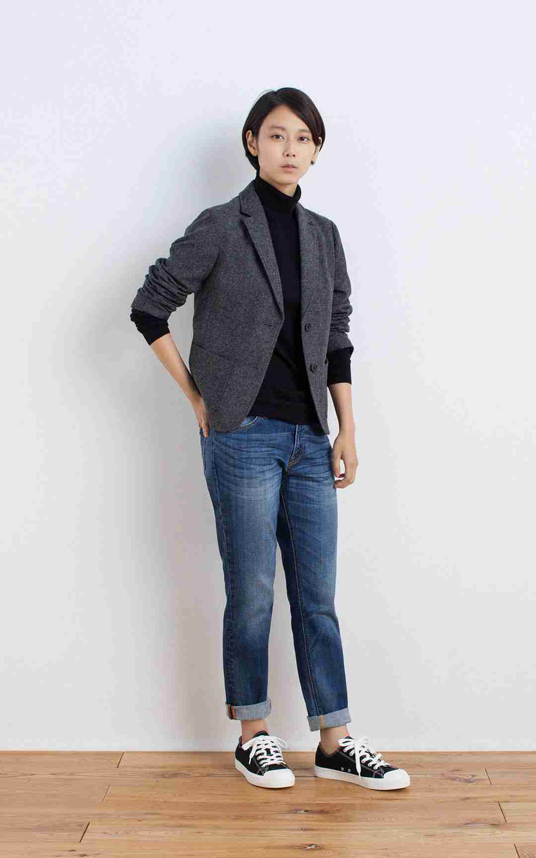 自分の私服に近い画像を載せるトピ