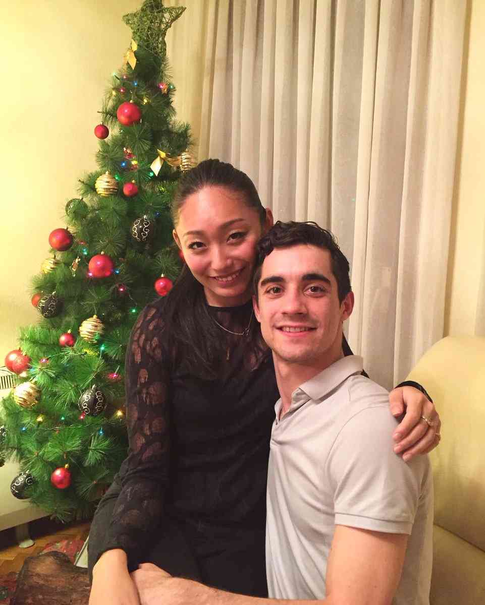 安藤美姫がフェルナンデスとのラブラブクリスマス写真を披露