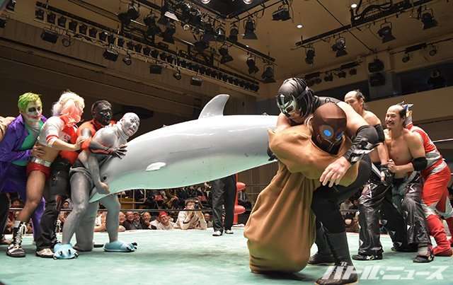 ザ・グレート・サスケが「成宮寛貴が帰ってきたらハグしてあげたい」と愛を語った試合を佐村河内守氏に捧げた！