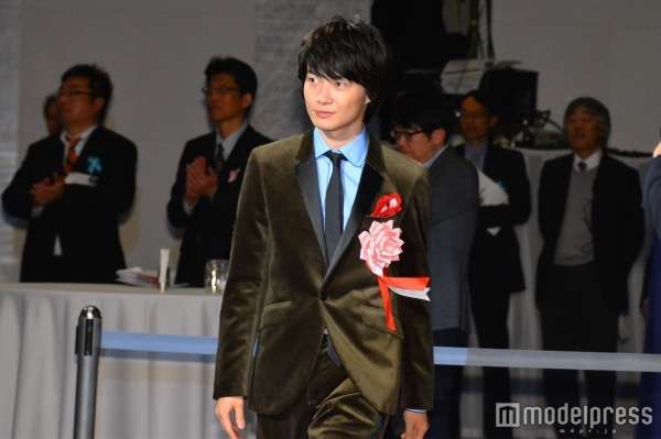 綾野剛、EXILE岩田剛典らが受賞式に出席　神木隆之介らも駆けつける＜第41回報知映画賞＞