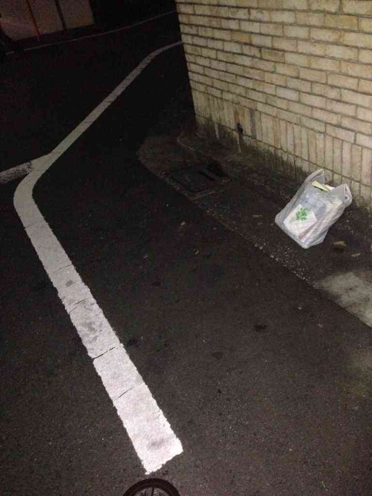 ASKAの家に貼り込んでいたマスコミ　家の前にゴミを放置して撤収