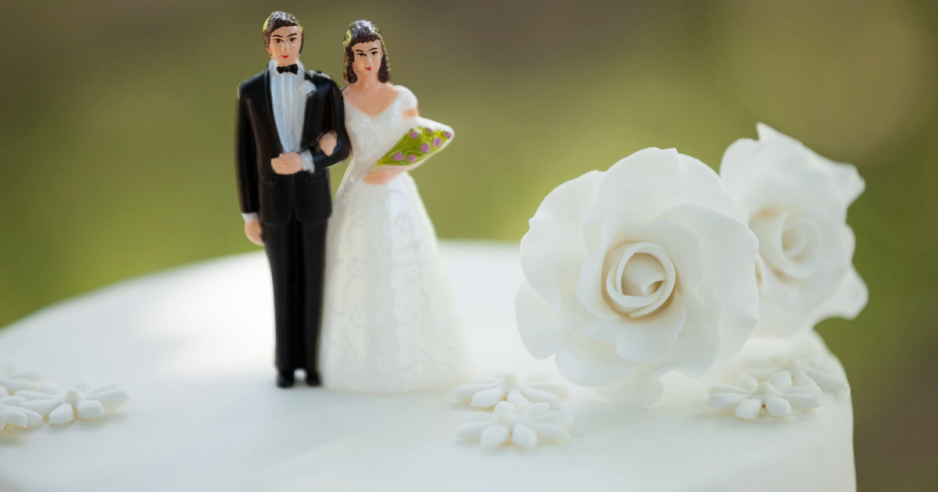 交際報道済みの芸能人カップルが結婚間近か 芸能記者が「F」と「M」だと暴露