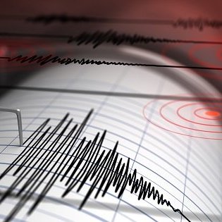 (2ページ目)鳥取の大地震は完全に予測されていた！ 動物の異変、地殻変動、謎の虹、体感… 前兆現象のオンパレード!!