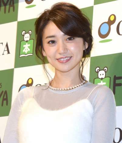 大島優子、AKB48卒業後初の握手会 ファン1500人集結に「あしたの体力が心配」