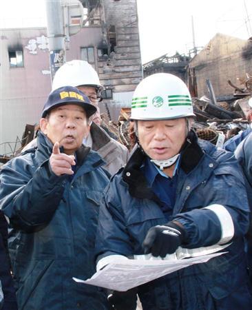 糸魚川大規模火災　二階俊博幹事長「がれき処理は個人負担ゼロ」と明言　激甚災害指定の見通しも示す （産経新聞） - Yahoo!ニュース