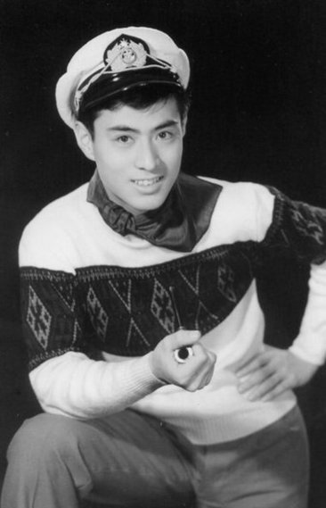 昭和に活躍したカッコいい芸能人の画像を貼りましょう。