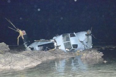 沖縄・名護で訓練中のオスプレイが墜落・大破、2人けが