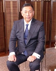 清原氏、来年から入れ墨消す…「恩人」佐々木氏と約束― スポニチ Sponichi Annex 野球