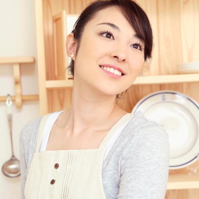 専業主婦に必要な夫の年収は最低限500万円！その理由を専門家が解説 | ニコニコニュース