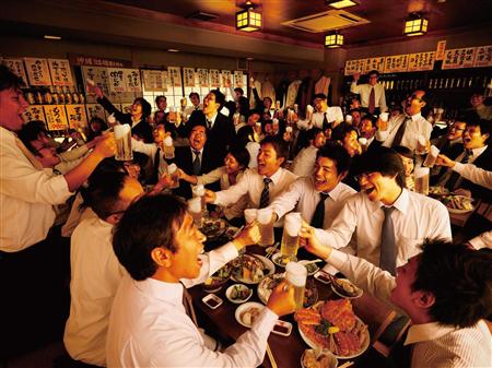 職場の忘年会はどんな感じ？