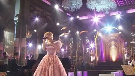 ayumi hamasaki 2012FNS SEASONS - Dailymotion動画