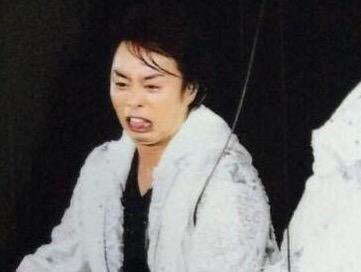 SMAP・KAT-TUNの穴埋めで疲れの限界？嵐のコンサートに不満の声